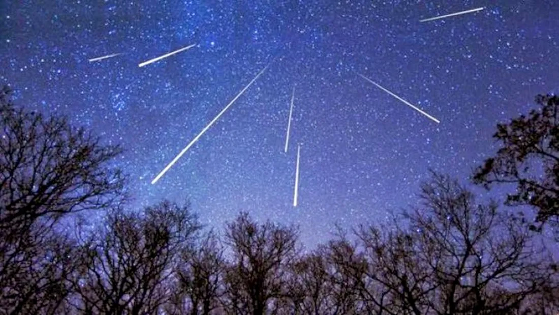 Perseidele, ''ploaia de stele cazatoare''! Imagini spectaculoase cu fenomenul astronomic unic, care a aprins cerul