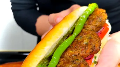 Meniu de post complet și sățios: Sandwich cu chiftele de linte
