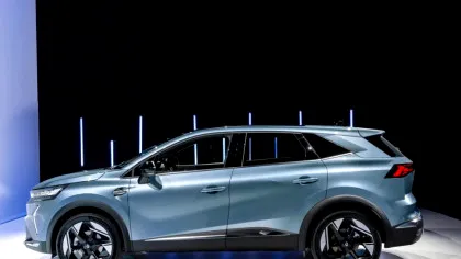 Renault lansează SUV-ul care va pune probleme DACIEI DUSTER - VIDEO