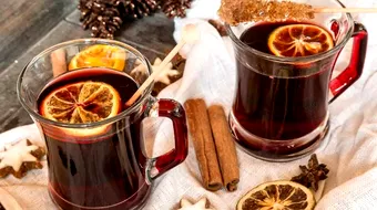 Rețeta ieftină și simplă de vin fiert cu mere, portocale și scorțișoară. Cum să faci cea mai bună băutură pentru Sărbători