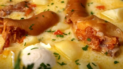 Trucul celei mai bune ciorbe cu codițe de porc, făcută ca la mama acasă. Rețetă extraordinară