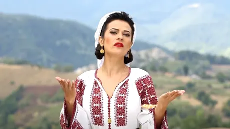 Cântăreața de muzică populară Olguța Berbec a devenit mămică pentru a doua oară
