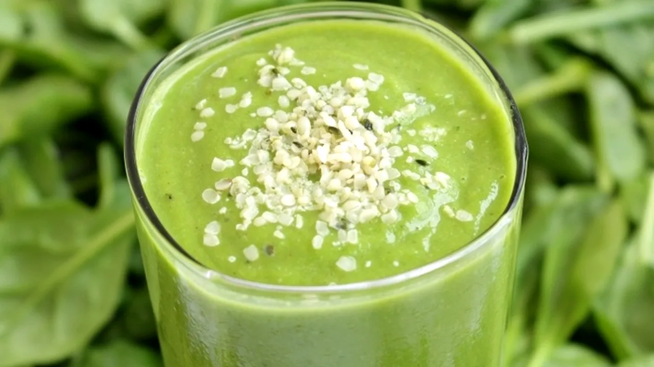 Reteta-de-smoothie-anti-mahmureala 