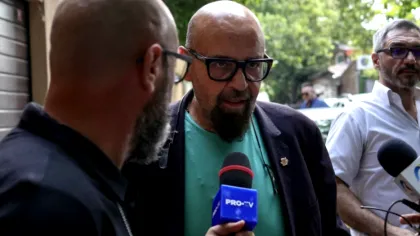 Ultima descoperire șoc a lui Piedone, înainte să fie demis: A înflorit salcâmul în bucătărie!