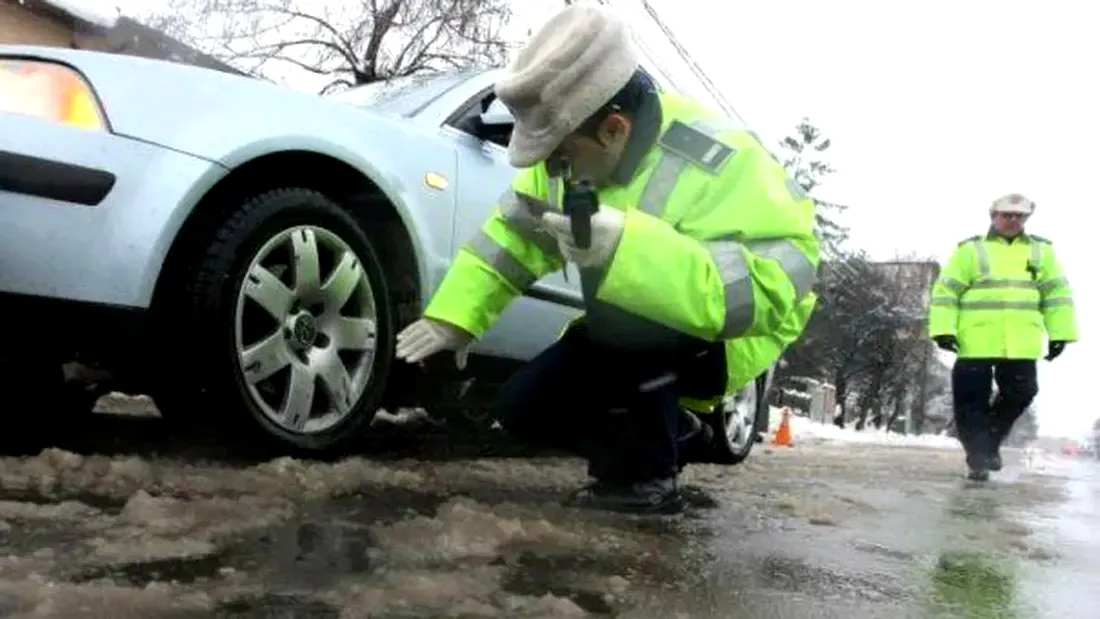 Dotări auto obligatorii în 2025. Șoferii riscă amenzi în trafic dacă nu dețin aceste echipamente
