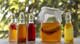 (P) Alternative sănătoase: De ce băuturile fermentate și cele non-alcoolice cuceresc piața modernă