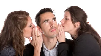 Un barbat care isi adora sotia a tradat-o in cel mai urat mod. Este de necrezut cu cine a facut asta