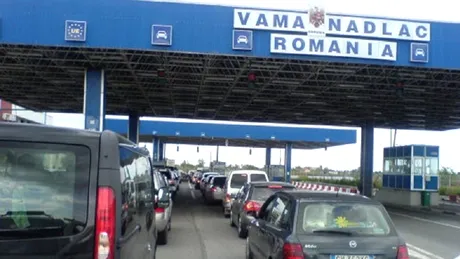 ULTIMA ORĂ! 20 de autocare cu români din Germania, blocate în Vama Nădlac. Ce se întâmplă cu ei