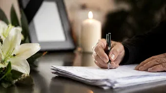 Ce acte trebuie să faci în caz de deces – ghid clar pentru momentele dificile
