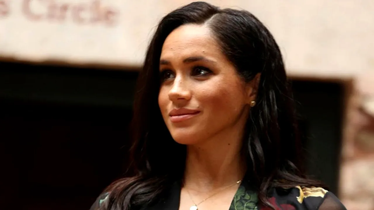 Meghan isi implora tatal sa n-o mai atace (5) 