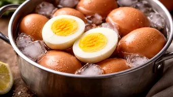 Cum se fierb corect ouăle de Paște: secretul unui gălbenuș perfect