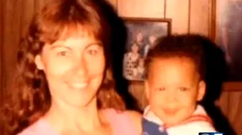 L-a adoptat pe cand era doar un nou-nascut si l-a crescut ca pe fiul ei bun! Dupa 27 de ani fericirea i-a fost umbrita: ce a descoperit ca facuse baiatul adoptiv pe ascuns