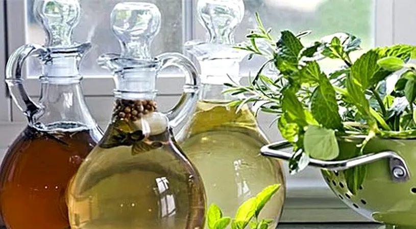 Credeai ca poti folosi otetul doar la salate? Te-ai inselat. Iata ce alte intrebuintari mai poate avea