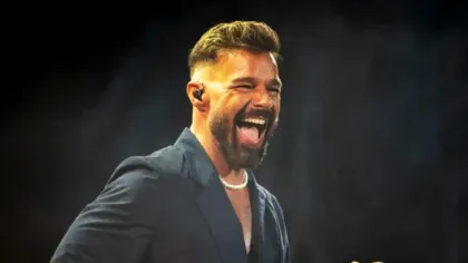 Fiul lui Ricky Martin vrea să-și ajungă tatăl din urmă. Adolescentul s-a lăudat cu abdomenul din dotare