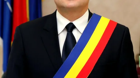 Primarul și-a dat demisia. Pe cine a lăsat în loc: “M-am săturat de viața de primar... vin la birou și ascult toate problemele de la toți proștii ăștia!”