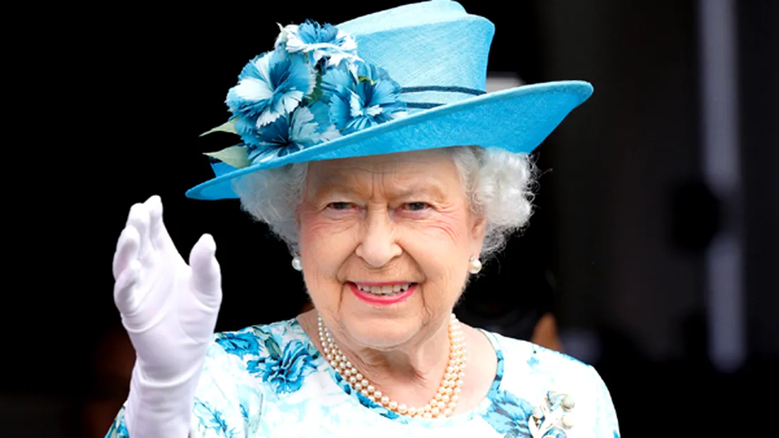 Regina Elisabeta a II-a iubeste alcoolul! Cate pahare poate sa bea zi de zi. Oare asta e secretul longevitatii sale?