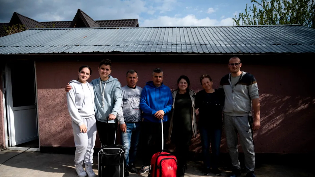 EXCLUSIV | Nicoleta și Gheorghe Răduță au trei copii și o poveste cu final dur: Soția a aflat că are cancer, apoi ne-a ars casa