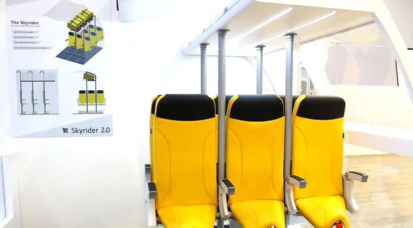 Cum vor arata scaunele din avioanele in care se va calatori in picioare. Inventia care te va inghesui si mai tare