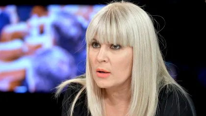 Elena Udrea, escapadă la munte, în familie! Cum s-a fotografiat fostul politician alături de fiica și iubitul ei, Adrian Alexandrov | FOTO