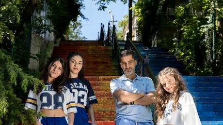 POETIKA – trei voci, un singur curaj: cum trei adolescente rescriu destinul poeziei românești