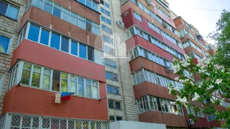 Si-a omorat sotia, dupa care s-a aruncat in gol de la etajul 7 al apartamentului unde locuiau! Ce au gasit politistii cand au ajuns la locuinta celor doi soti