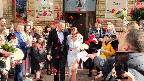 Roxana Ionescu s-a căsătorit astăzi cu Tinu Vidaicu! Cei doi au trecut anul trecut printr-o dramă de neimaginat