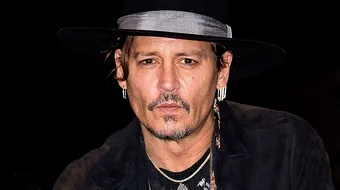 Gest superb facut de Johnny Depp! Si-a pus costumul de pirat si a vizitat copiii bolnavi de cancer