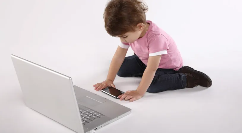 5 metode prin care înlocuiești tableta sau telefonul din activitățile copilului tău. Trucuri inteligente pentru mame