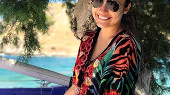 Andra în costum de baie. Prima imagine în această ipostază și alte fotografii din vacanță