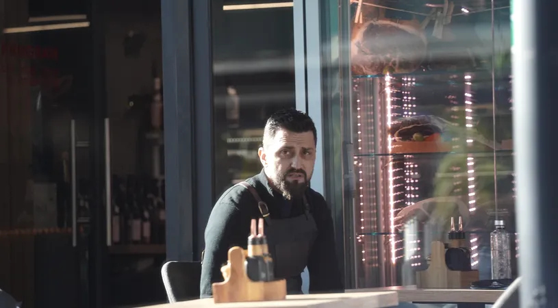 Pandemia l-a zdruncinat din temelii! Un celebru bucătar din România, care livra mesele oficiale de la Cotroceni, a intrat în șomaj