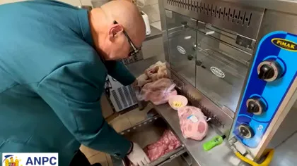 Piedone a rămas fără cuvinte. Unde și-au lăsat ciorapii murdari angajații unui restaurant bucureștean. Șeful ANPC a închis imediat localul