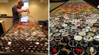 5 ani de adunat capace de bere si un bar facut cu mana lui! Ce a iesit, e WOW! Mobila pe care si tu o vrei in bucataria ta