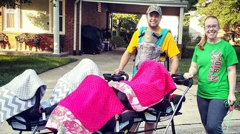 Familia cu 5 bebelusi care a uimit lumea! Cum se descurca cei 2 parinti cu setul de cvintupli?