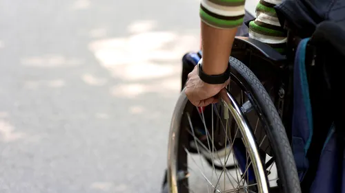 Ce s-a întâmplat cu stimulentul pentru persoanele cu handicap! De ce a fost amânat