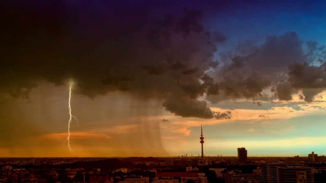 Noi avertizări meteo de vreme rea și de caniculă în România