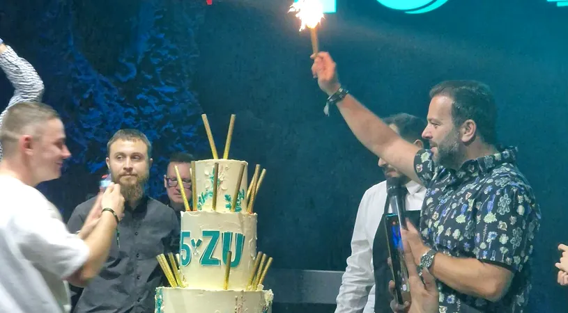 EXCLUSIV FOTO | Mihai Morar, petrecere spectaculoasă Radio ZU 15 ani! Puya a făcut show
