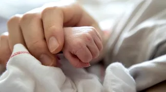 Nașterea Prematură: Ce trebuie să știe fiecare viitoare mamă
