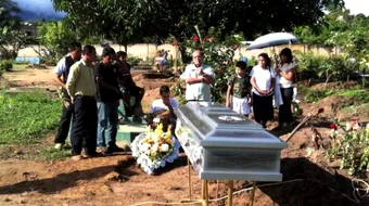 Un barbat decedat a inviat la propria inmormantare