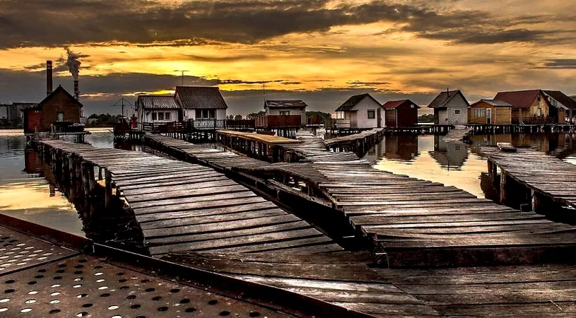 Iti vine sa crezi ca imaginile astea superbe sunt in apropiere de Romania? Satul asta e potrivit pentru vacanta ta de vara