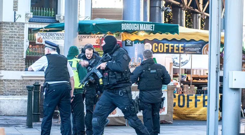 O persoană rănită în atacul comis în centrul Londrei a murit