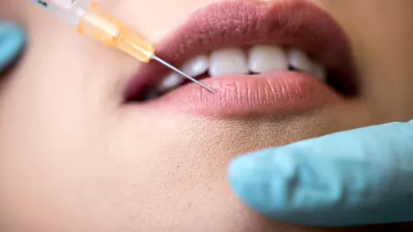 (P) Acidul hialuronic: cum funcționează la nivel molecular și ce beneficii oferă