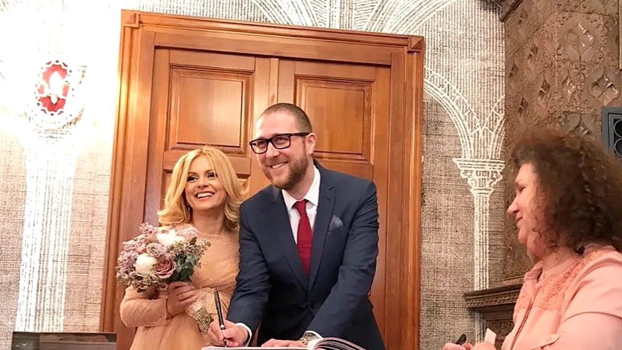 Simona Gherghe si sotul ei au implinit un an de la casnicie 