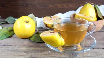 Ceaiul de gutui: beneficiile surprinzătoare pe care le are asupra organismului tău