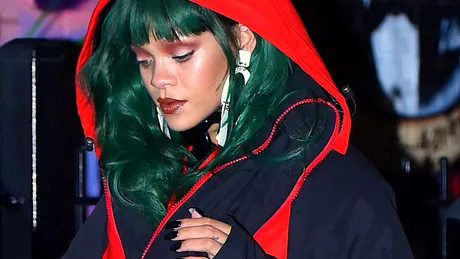 Rihanna calca pe urmele Deliei Matache! Artista internationala s-a facut verde in cap