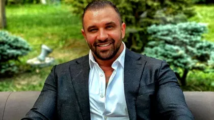 Alex Bodi profită de noua șansă primită. Ultima ieșire e dovada clară că drama cu fosta nevastă s-a stins