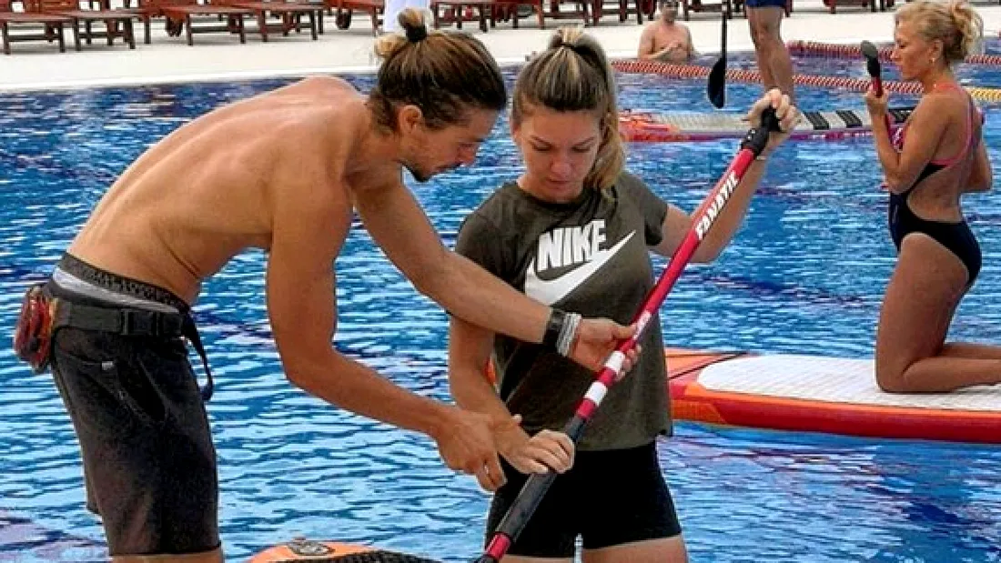 Simona Halep, antrenata de un concurent de la Ninja Warrior! Tiberiu a invatat-o pe Simona sa se dea pe paca de surf!