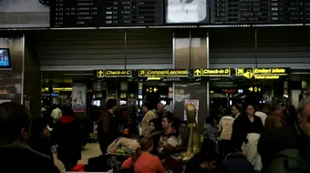 GREVA controlorilor de trafic aerian. Exista posibilitatea ca aeronavele sa nu decoleze de pe Otopeni: „Au vandut pamantul, urmeaza cerul?”