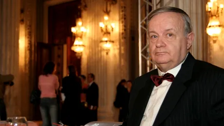 Inmormantarea lui Cristian Topescu a avut loc cu incidente: ce s-a intamplat in timpul slujbei religioase a fostului comentator sportiv