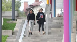 Doar pe internet pozează în zeiță-porno, în realitate Alexandra ...