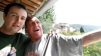 Calin Geambasu isi ataca tatal chiar si de ziua lui de nastere! Mesajul dur pe care i l-a transmis astazi